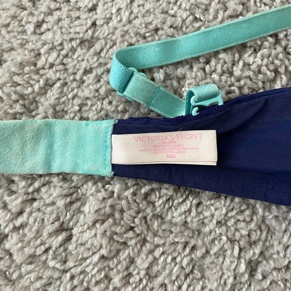 Victoria’s Secret Bra - Picture 4 of 4